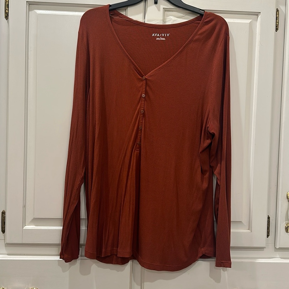 Ava & Viv long sleeve top with buttons